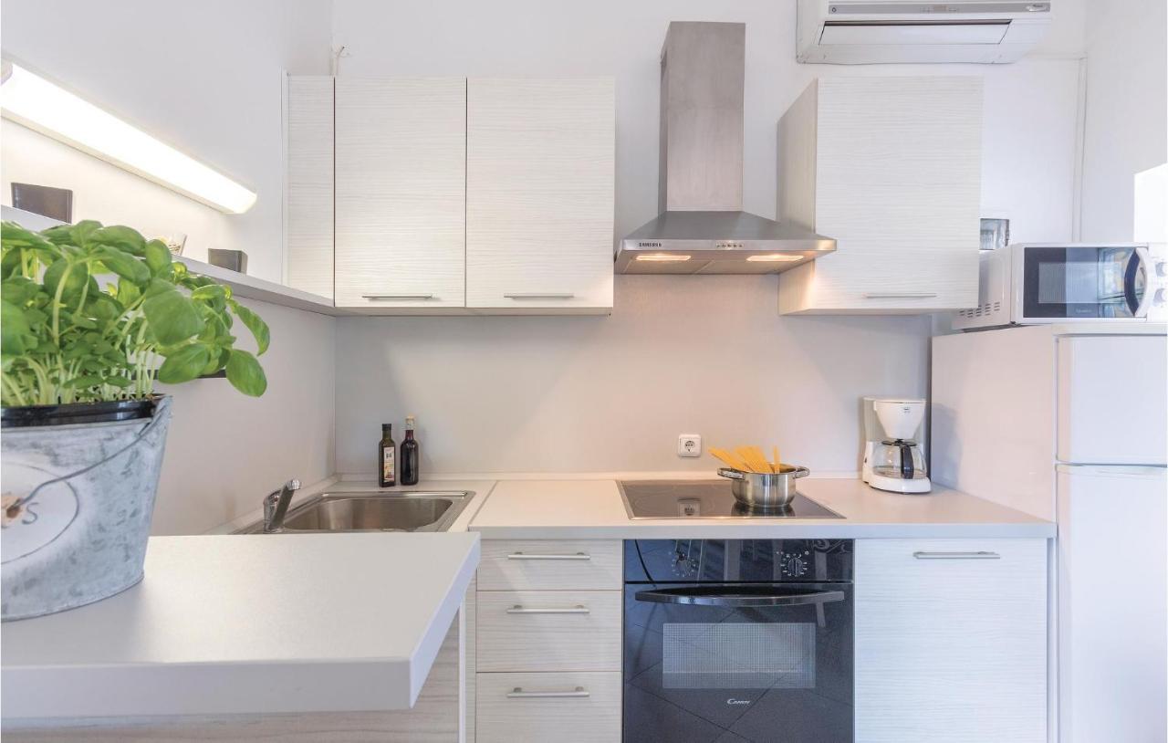 Amazing Apartment In Medulin With Wifi Buitenkant foto